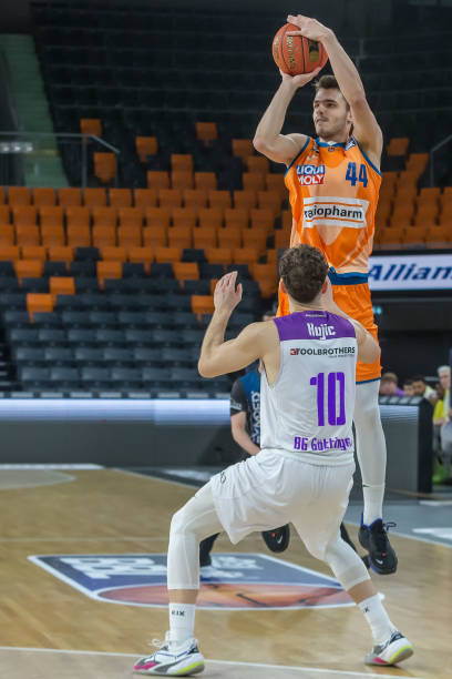 进攻端也缺 进攻端也缺