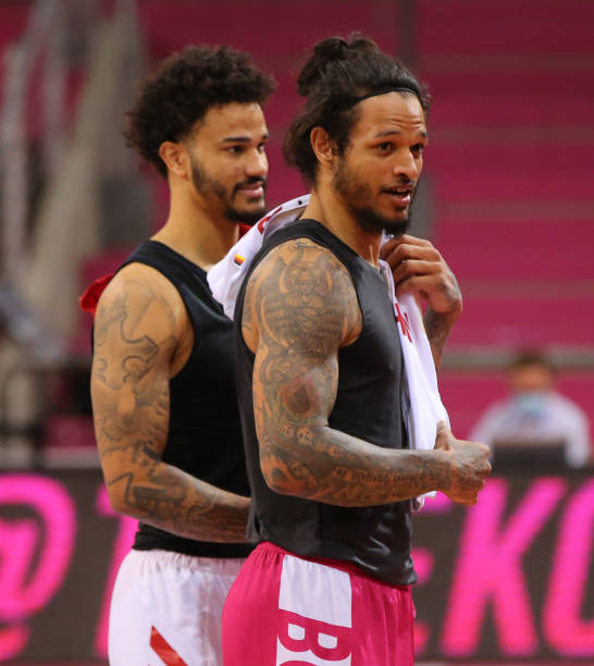 周翔选择了 周翔选择了